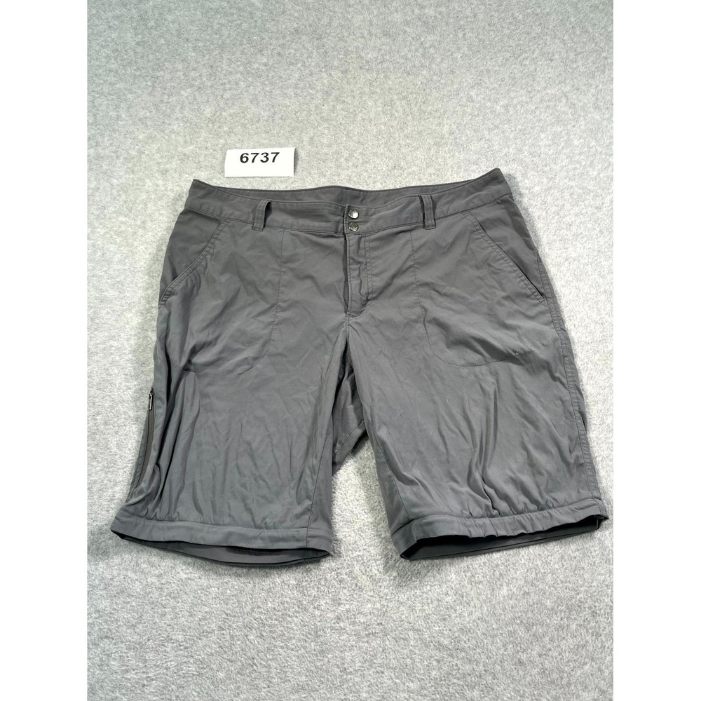 Columbia Chino Shorts Womens 16W Gray Nylon Stretch Flat Front Hiking Outdoor